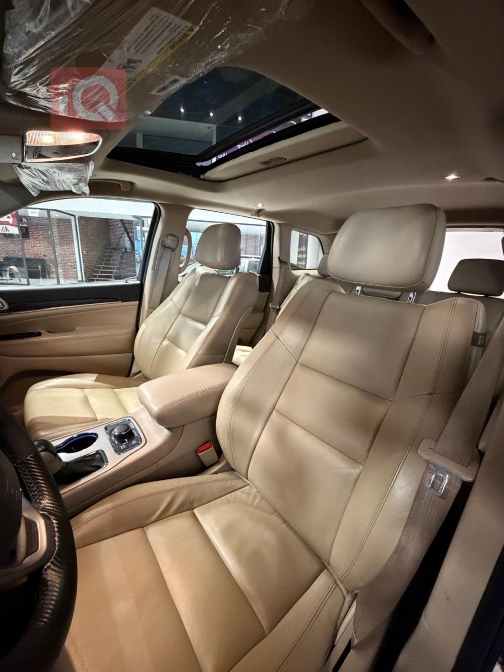 جيب جراند شيروكي